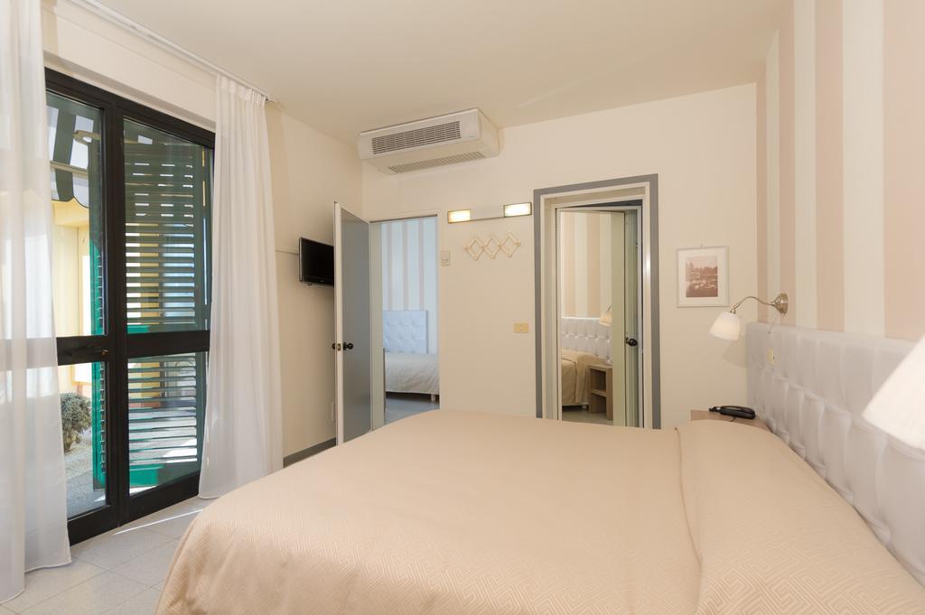 Hotel Gemma Del Mare Marina di Pietrasanta Exterior photo