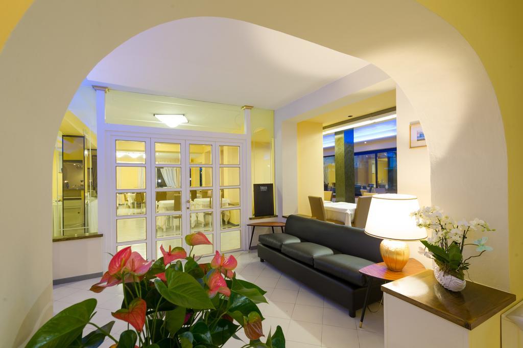 Hotel Gemma Del Mare Marina di Pietrasanta Exterior photo