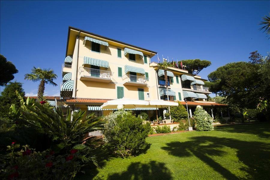 Hotel Gemma Del Mare Marina di Pietrasanta Exterior photo